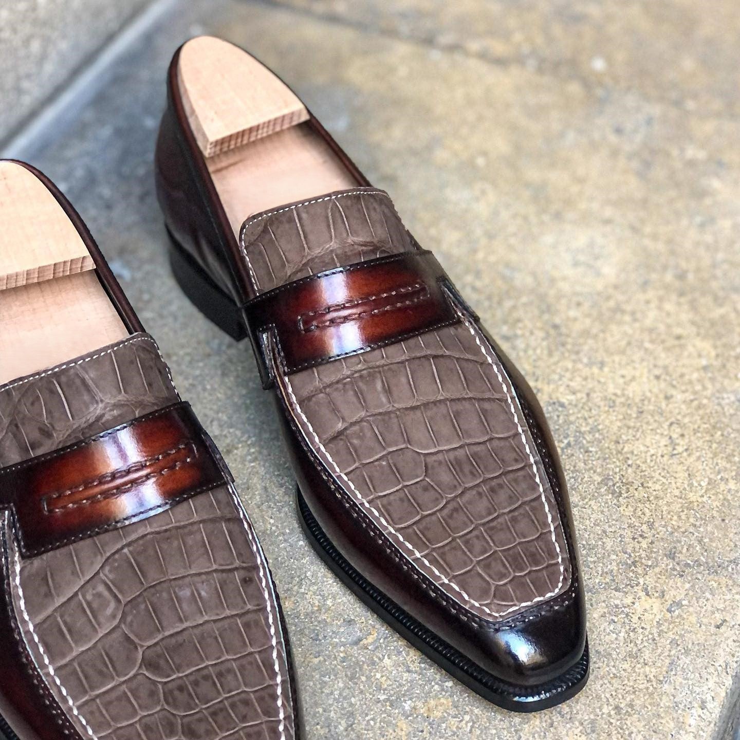 The Lincoln loafer Bi-material Nabuck Alligator