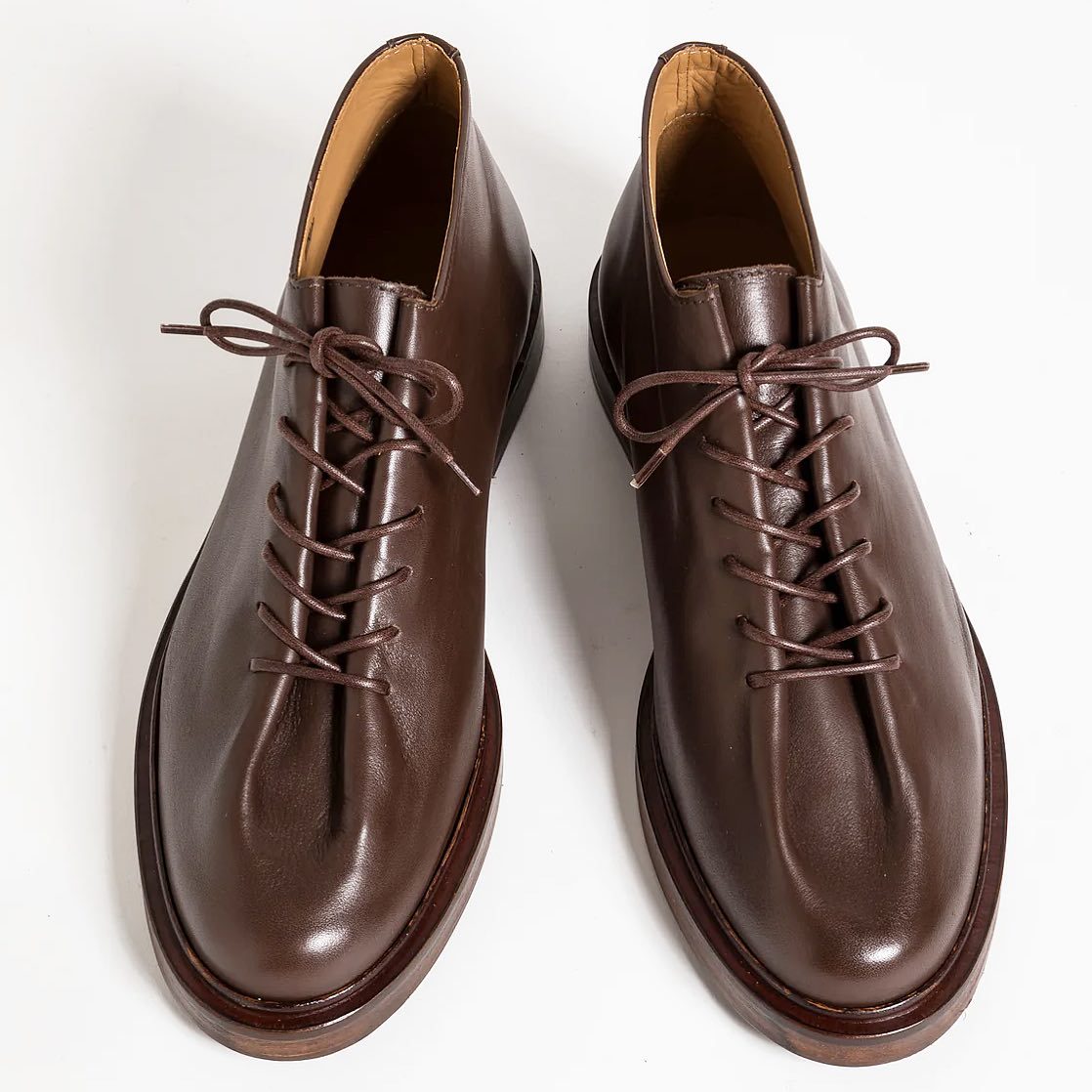 lace-up oxford