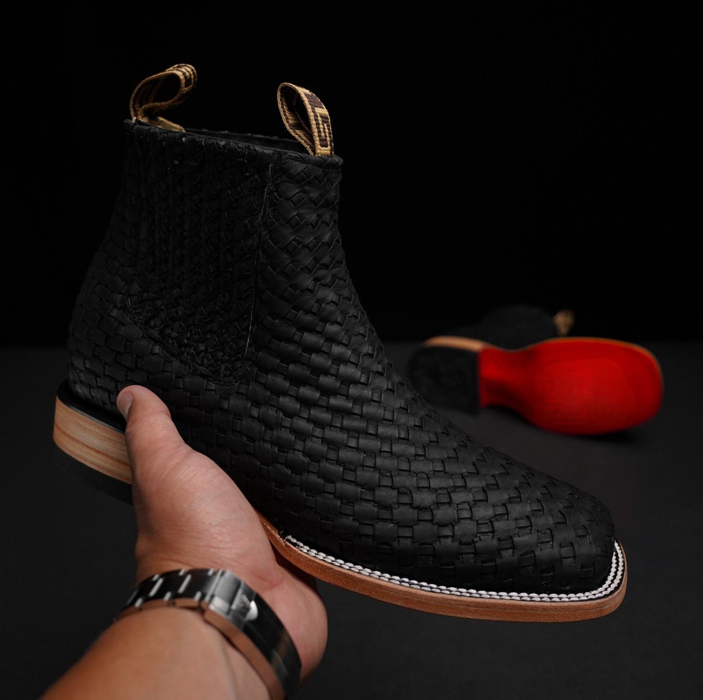 Black Basketweave Botin – Square Toe