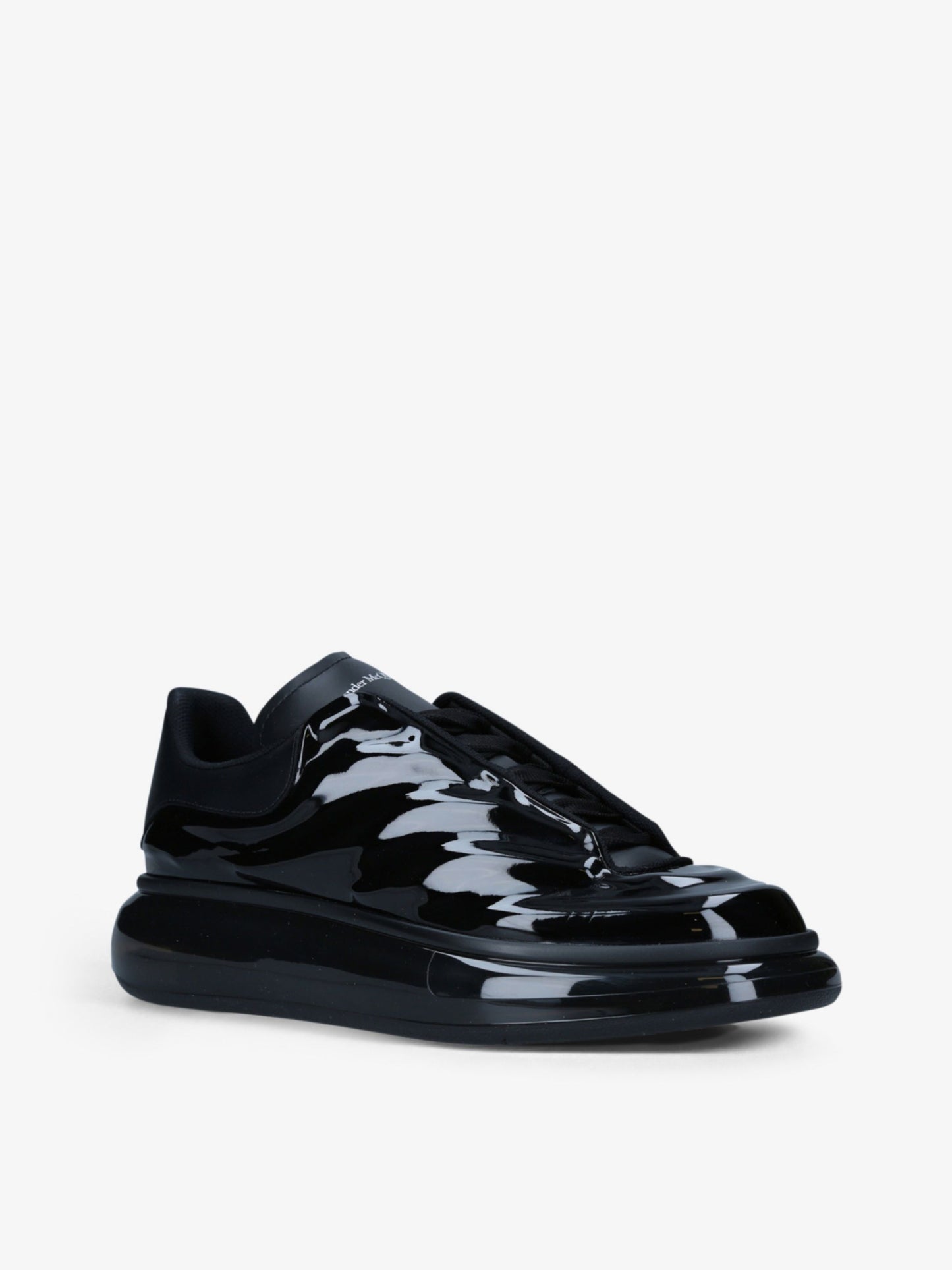 Men’s patent-leather low-top trainers