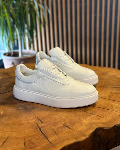 Men's classic white sneakers