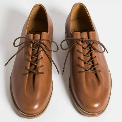 lace-up oxford