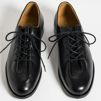 lace-up oxford