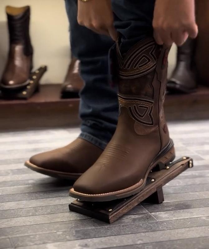 Men's Western Totem Boots