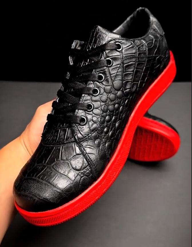 Men's crocodile leather flat shoes